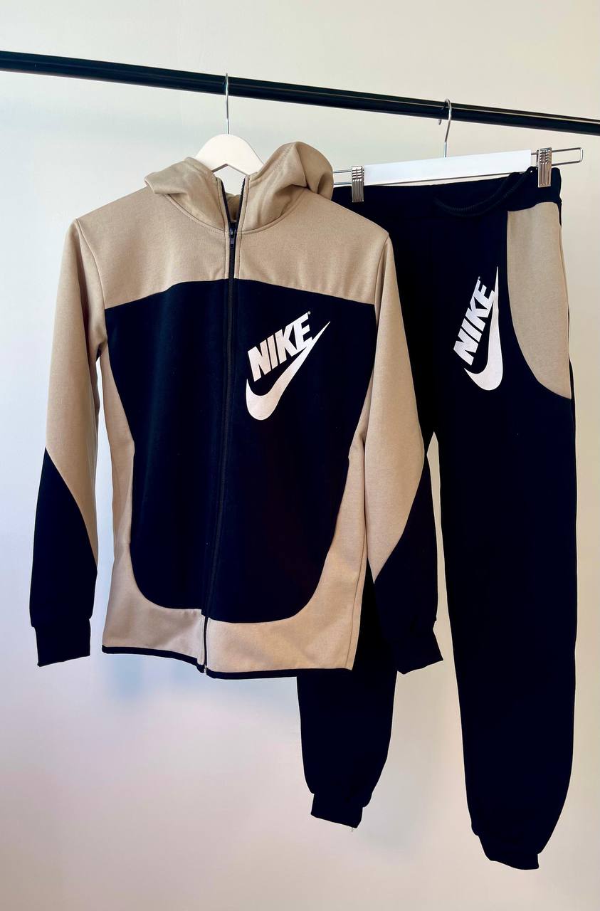 Chándal Nike (Varios Modelos)