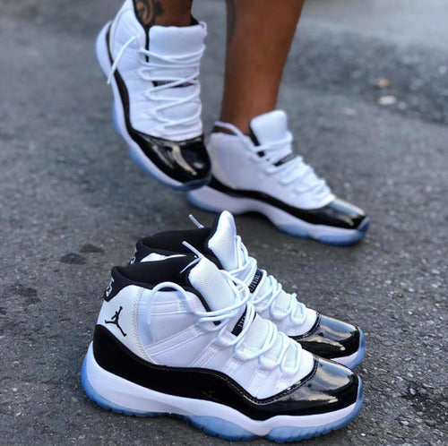 Jordan 11 (Varios colores)