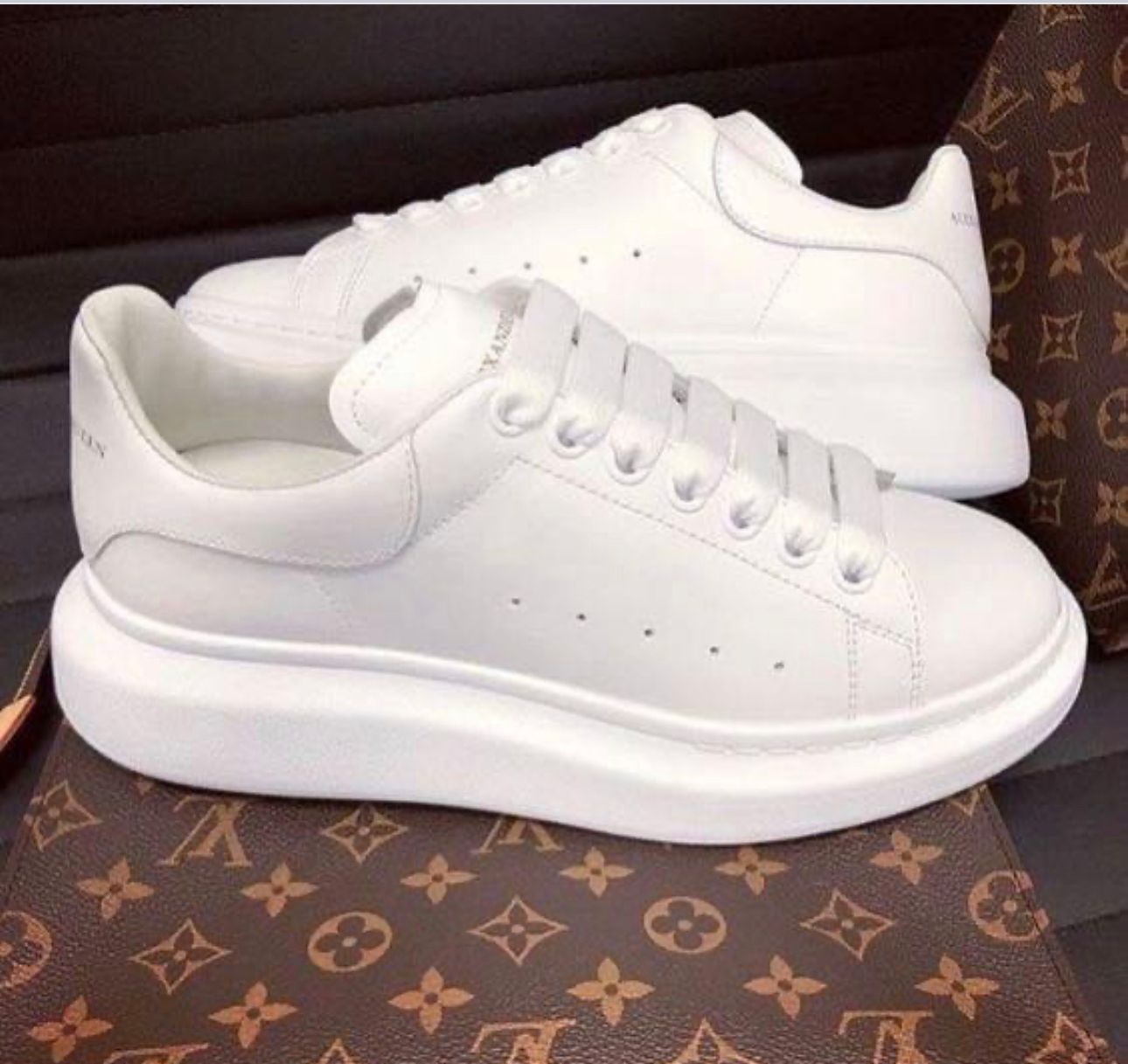 Alexander McQueen (Varios Colores)