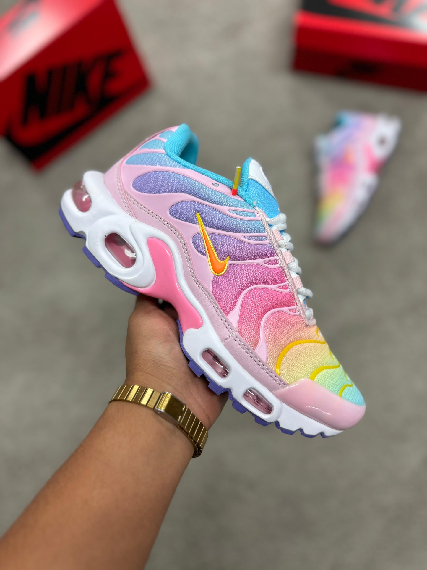 AIRMAX PLUS TN (Varios Colores)