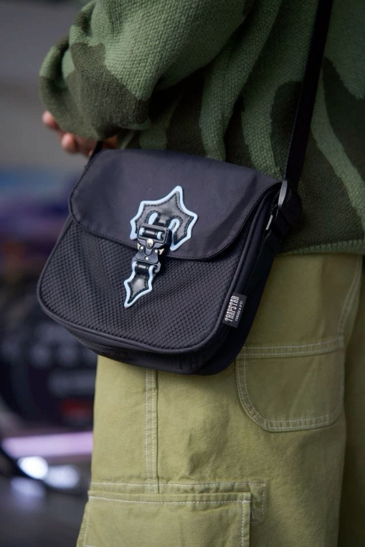Bolso Trapstar reflectante