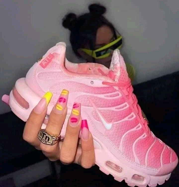 AIRMAX PLUS TN (Varios Colores)