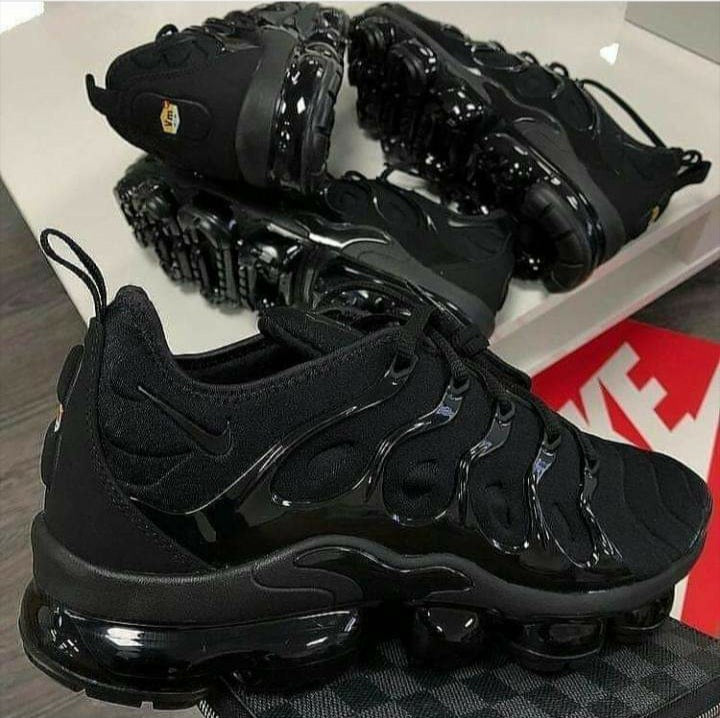 Vapormax Plus