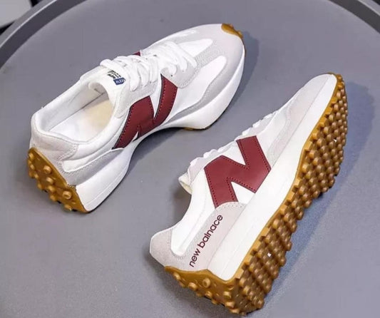 New Balance 327