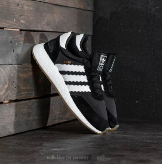 Adidas Iniki