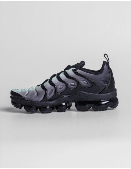 Vapormax Plus